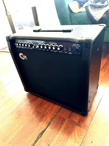 Amplificador De Guitarra Coxx 65w Como Nuevo ( Gg60)