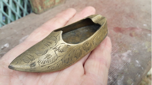 Cenicero Walt Disney Zapato De Cenicienta Bronce