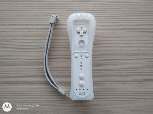 Wii Remote Original Branco + Capa De Silicone + Alça 