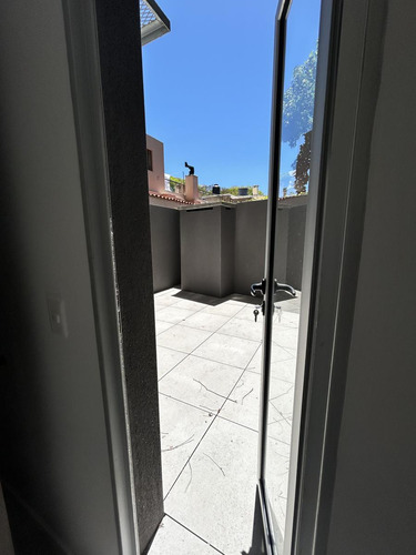 Apartamento En Venta Dos Dormitorios, Dos Baños, Suite, Balcón, Dos Patios, Lavadero, Parrillero, Punta Carretas - Imagen 3