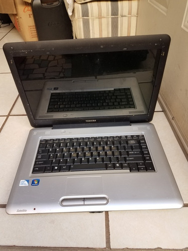 Laptop Toshiba Satellite(para Partes)