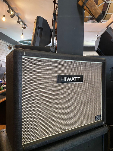 Gabinete Hiwatt Hg212 Para Guitarra - Usado 