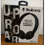 Auriculares Supraaurales Inalámbricos Skullcandy Uproar Color Negro