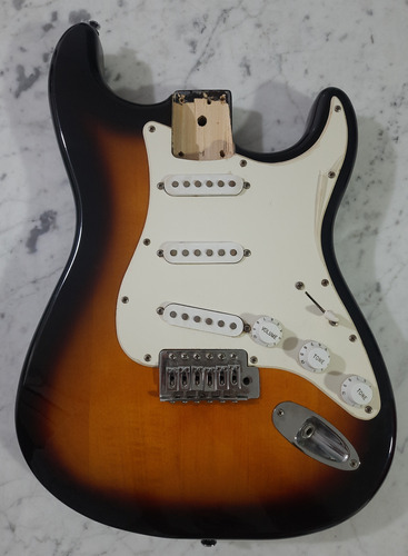 Corpo De Guitarra Squier Stratocaster Completo