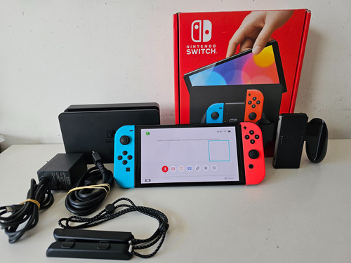 Nintendo Switch Oled Azul Y Rojo 2021 + Caja Y Accesorios