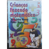 Crianças Fazendo Matemática 