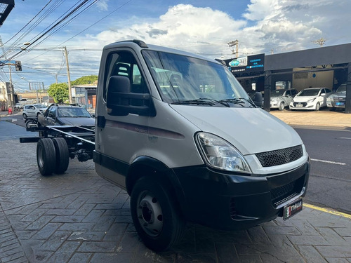 Iveco Daily 70c16 Branco 2011