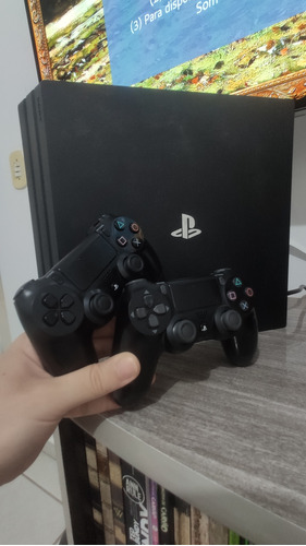 Ps4 Pro + 2 Controles Originais