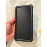 iPhone XR Con Funda De Uso Rudo 