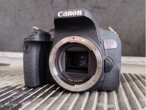 Canon T7i+lentes Canon 50mm+flash Godox Tt350