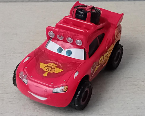 Automovil The Cars Disney Pixar Rayo Mcqueen Radiador Spring