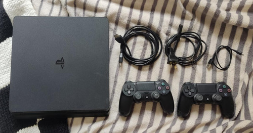 Sony Play Station 4 Slim 500gb Con 2 Joysticks Y 1 Juego