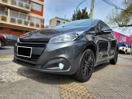 Peugeot 208 Feline At Tiptronic 2020 Gris Usado /nt