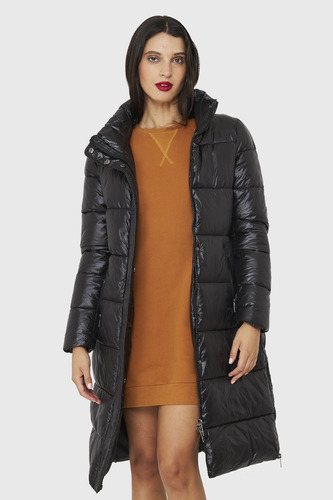 Parka Larga Acolchada Cuello Alto Negro Nicopoly