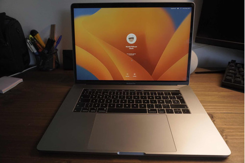 Macbook Pro 2018 15 I7 16gb