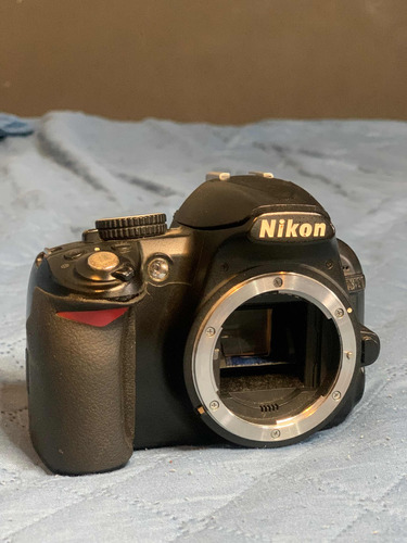 Câmera Profissional Nikon D3100 + Lente 28mm
