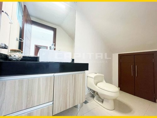 En Condominio Colinas Del Urubo Ii Vendo Hermosa Casa - Imagen 4