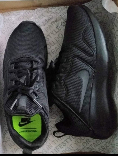 Zapatillas Deportiva Nike. Kaishi 2.0 / Modelo Black / Black
