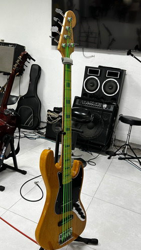 Bajo 5 Cuerdas Fender Jazz Bass - Genérico