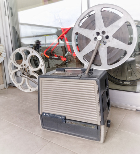 Proyector Bell & Howell Filmosound 1950 Con Cintas 