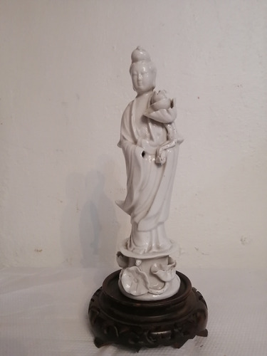 Figura Estatua China Antigua Vintage Porcelana Kuan Ying 