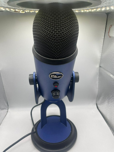 Microfone Blue Yeti Condensador Multi-padrão - Blackout 