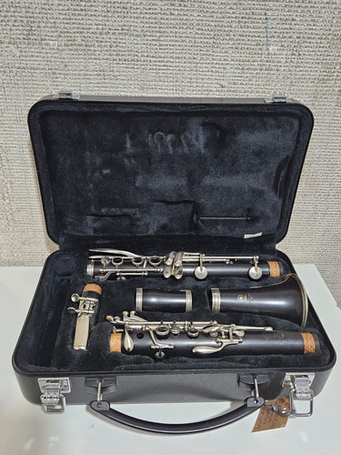 Clarinete Yamaha Ycl 450 Ébano/niquel Usado Ref: 239