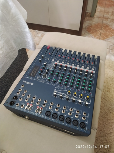 Mesa Mixer Yamaha Mg124cx