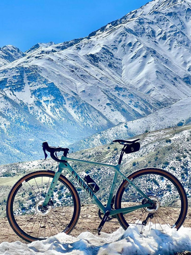 Bicicleta Gravel Canyon Grizl 2023