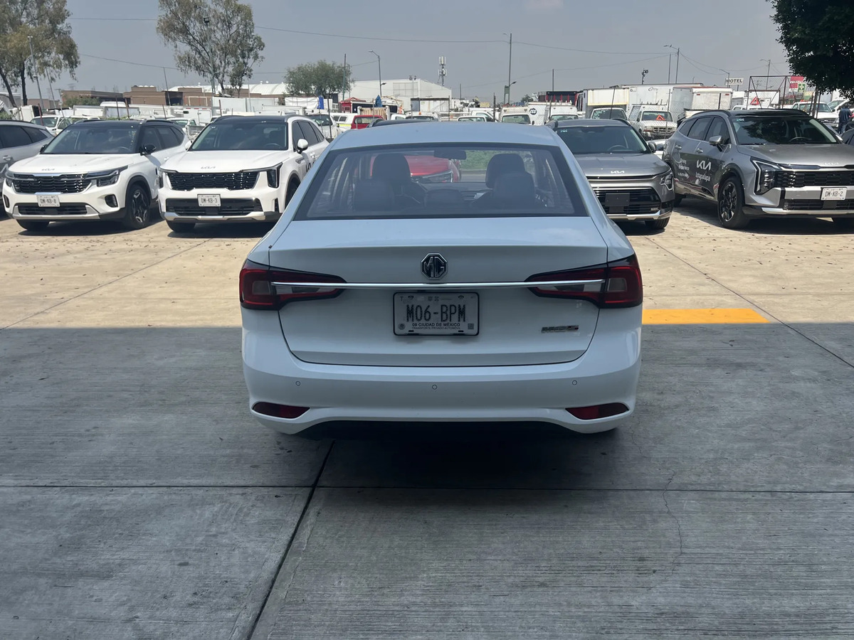 MG MG5 2024 - Imagen 4