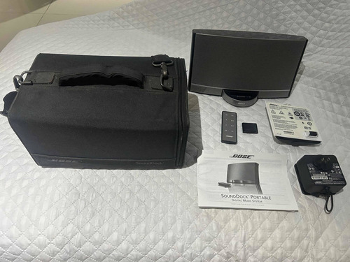 Parlante Bose Soundock Portable + Maletín + Batería Adicio