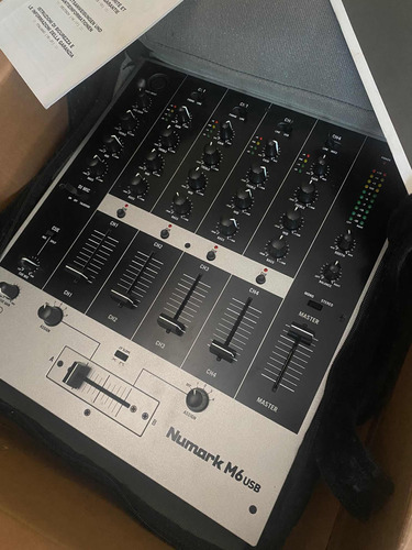 Mixer Numark M6 Usb 4 Canais