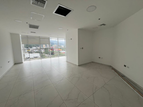 Oficinas En Arriendo Centro 462-985