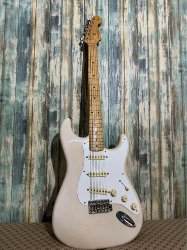 Fender Stratocaster White Blond