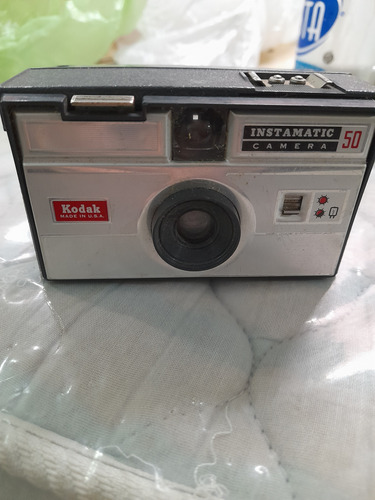 Kodak Instamatic. Camera 50 Solo Para Coleccionistas.