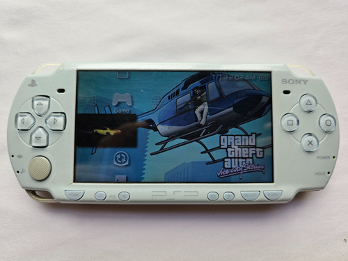 Psp 3000 / 2000 Slim Sony Playstation Portable 8 Gb