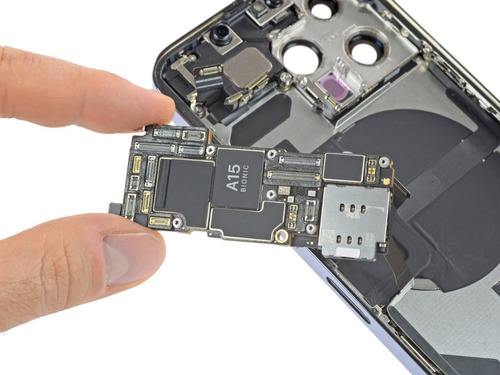 Reparación Placa iPhone XR No Enciende No Carca - Mojado