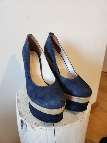 Zapatos Azules De Gamuza Justa Osadía T. 36 Impecables 