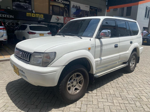 Toyota Prado  Vx Mecanica 4x4 Con Bajo 2005 Gas Y Gasolina