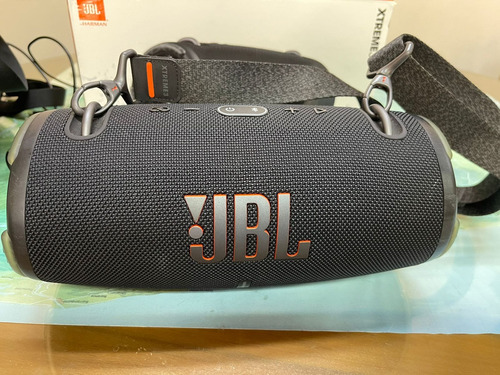 Bocina Portátil Jbl Xtreme 3 Sumergible 20 Hrs Color Black