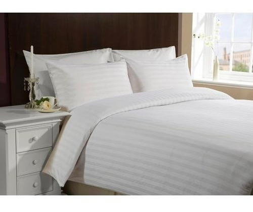 Duvet Doble Sateen Stripe + 2 Fundas De Almohadón Blanco