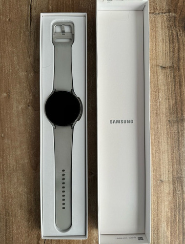 Samsung Galaxy Watch 4 44mm Reloj Smart Silver Sport