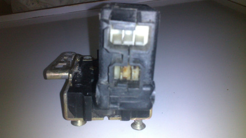 Solenoide Apertura Puerta Trasera Lado Piloto Peugeot 405 Foto 3