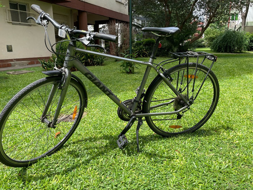 Bicicleta Giant Grant Escape 2