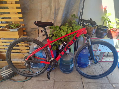 Bicicleta Mb Trek Marlin 6 Color Rojo + Accesorios