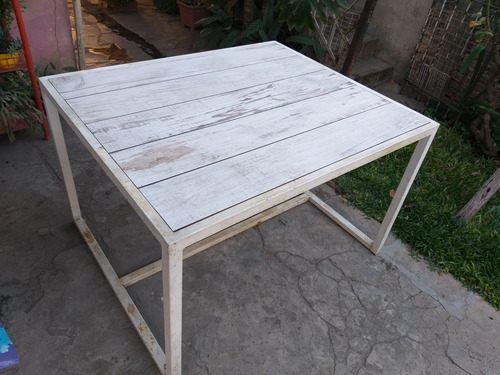 Mesa Exterior Industrial Hierro 110 X 130 Cm