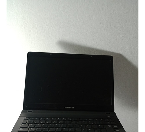 Samsung Notebook Np7300e4c 13.3  Core I5 8gb 240gb Ssd 