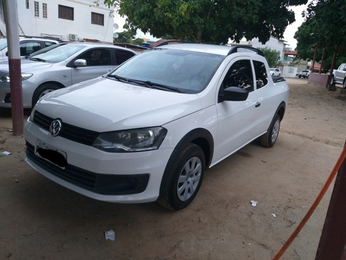 VOLKSWAGEN SAVEIRO 1.6 TRENDLINE CAB. DUPLA TOTAL FLEX 2P