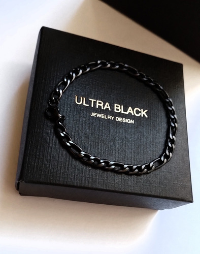 Imponente Pulsera Titanio Ultra Black . Importada