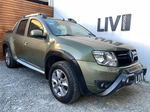 Renault Duster 2.0 Oroch Outsider Plus Año 2016 - Liv Motors